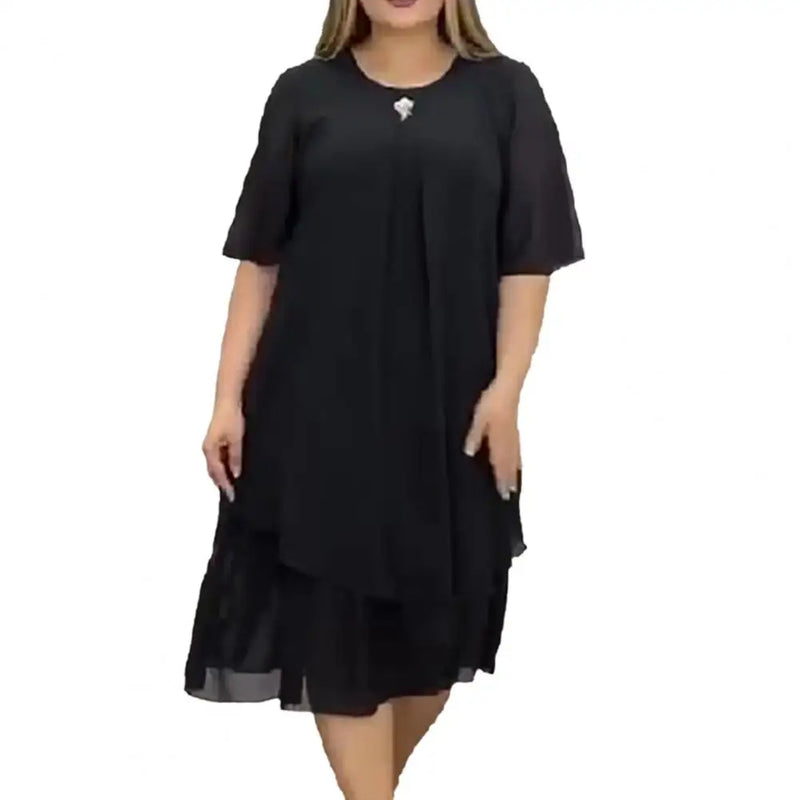 Schwarzes Damenkleid, knielang, Kurzarm, elegantes Design, Plus-Size, Chiffonstoff.