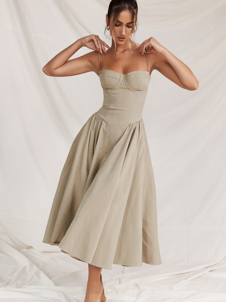 Elegantes Midi-Abendkleid mit Plisseesaum – Amara