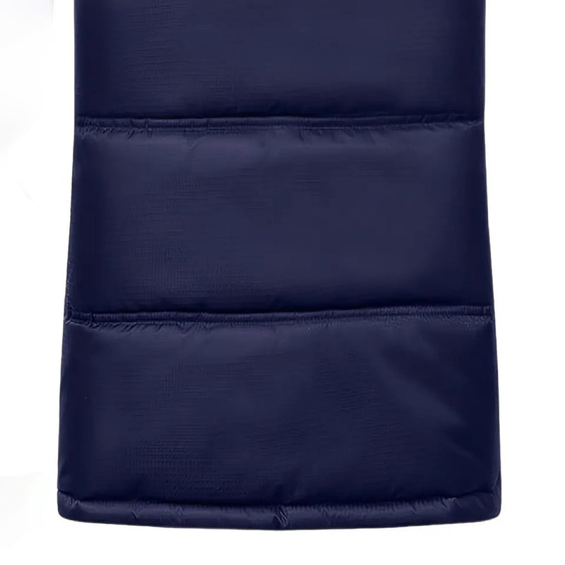 Dunkelblauer Daunenmantel, gesteppt, warm, Winterbekleidung, modisch, isoliert, elegant.