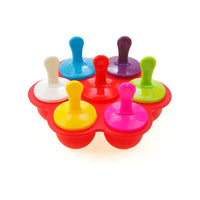 Bunte Silikon-Eisformen mit Deckel, 7-teilig, für selbstgemachtes Eis am Stiel.