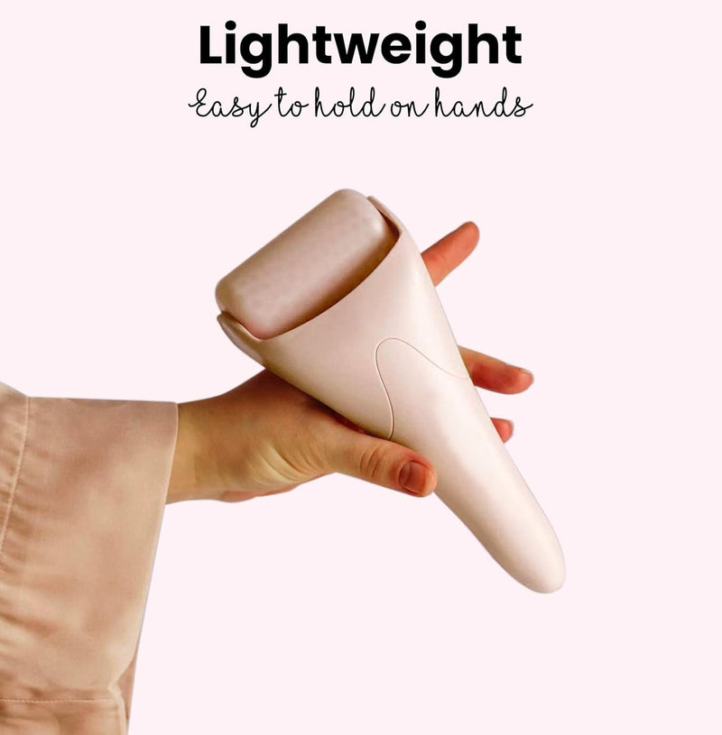 Hand hält weißen Gesichtsroller, leicht, ergonomisch, Hautpflegegerät, Wellness-Tool.