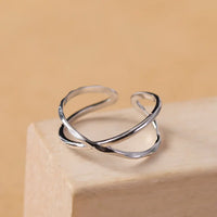 Silberner, verstellbarer Ring, minimalistisches Design, Schmuck für Damen, modisch, elegant.