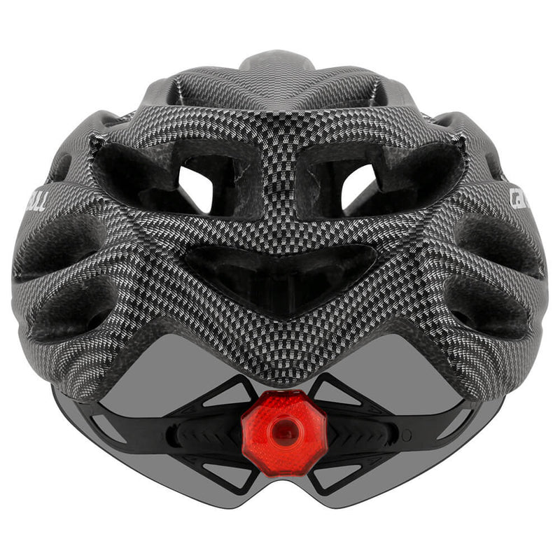 Schwarzer Fahrradhelm mit rotem Rücklicht, Belüftungslöchern, Carbon-Optik, Sicherheit.