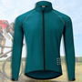 Grüne Fahrradjacke für Herren, winddicht, atmungsaktiv, ideal für Outdoor-Aktivitäten.
