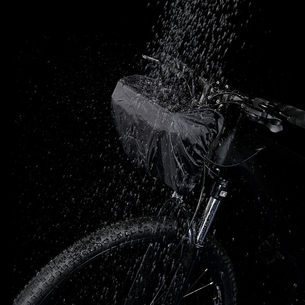 Wasserdichte schwarze Fahrradtasche, Regenabdeckung, robust, ideal für Outdoor-Abenteuer.