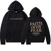 Schwarzer Unisex-Hoodie mit "Faith Over Fear"-Aufdruck, Baumwolle, Bibelvers, modisch.