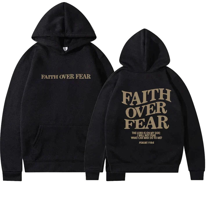 Schwarzer Unisex-Hoodie mit "Faith Over Fear"-Aufdruck, Baumwolle, Bibelvers, modisch.