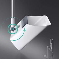 Moderner weißer Wandurinal mit innovativem Design und 90-Grad-Winkel, ideal für Badezimmer.