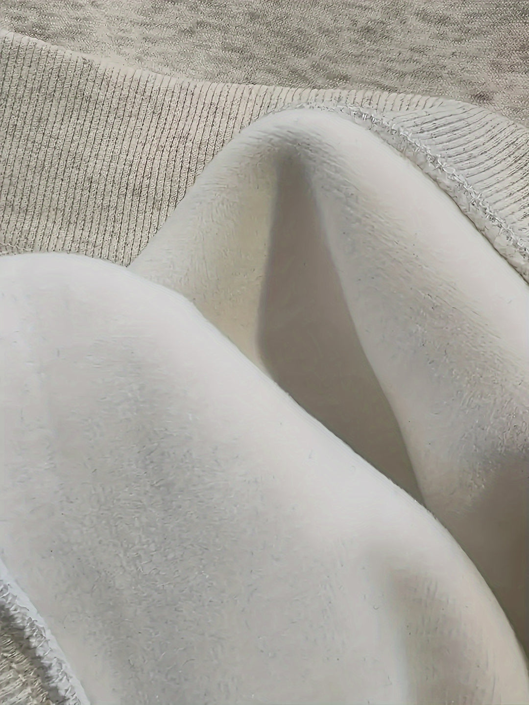 Flauschiger Damen Hoodie – Helena Oktoberfest 2025