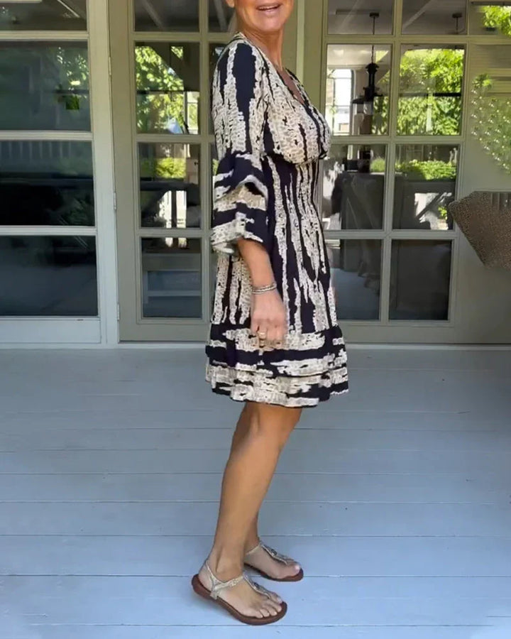 Herbstliches & Stylishes Damenkleid mit V-Ausschnitt und 3/4-Ärmeln – Elina