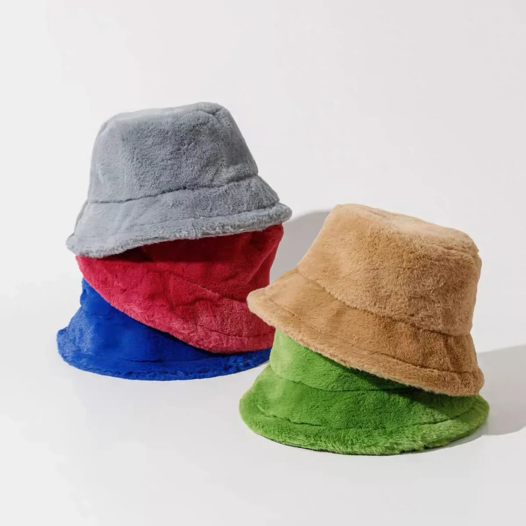 Bunte Plüsch-Bucket-Hüte, grau, rot, blau, beige, grün, modisch, weich, Winteraccessoire.