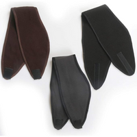 Drei Stirnbänder aus Fleece in Schwarz, Grau und Braun, ideal für Winter und Sport.