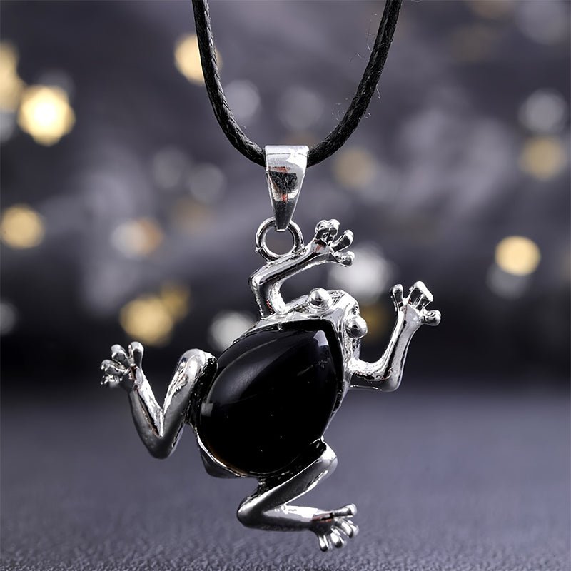 Silberner Frosch-Anhänger mit schwarzem Stein, Halskette, Schmuck, modisch, elegant.