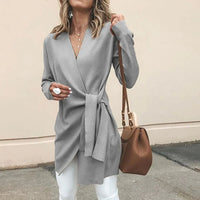 Gestrickte Damenjacke mit Schleifengürtel – Elin