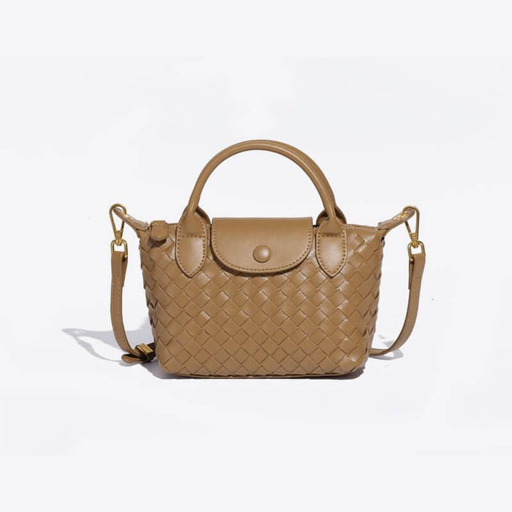 Geflochtene Handtasche aus Leder, beige, mit Schulterriemen, modisch, Damenaccessoire.