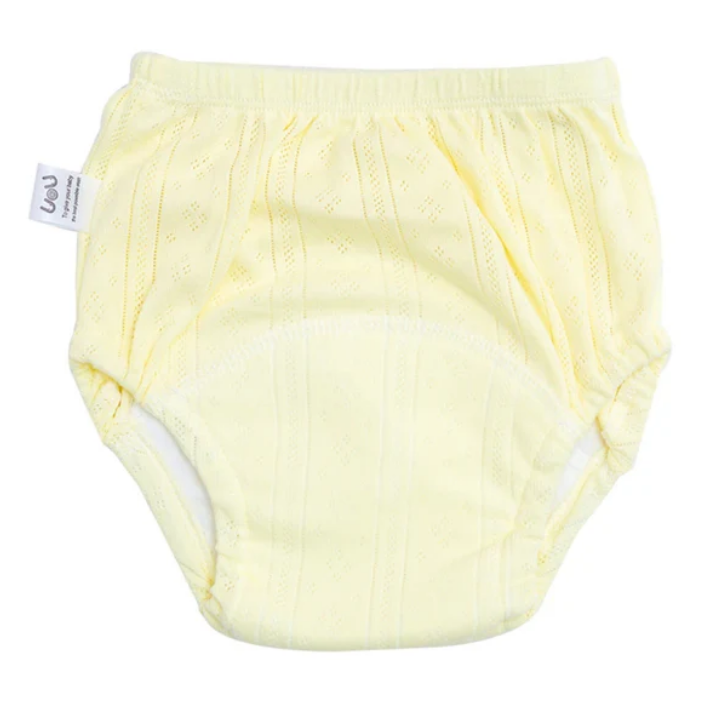 Gelbe Baby-Unterhose aus Baumwolle, atmungsaktiv, weiches Material, elastischer Bund.