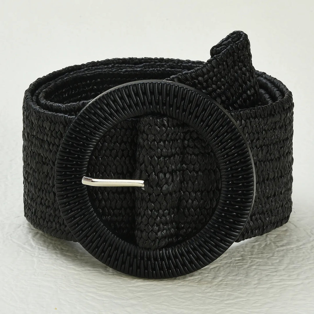 Schwarzer geflochtener Gürtel mit runder Schnalle, modisches Accessoire für Damen.