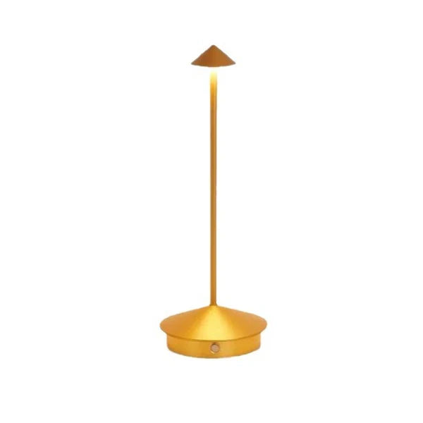 Goldene LED-Tischlampe, modernes Design, energiesparend, ideal für Büro oder Wohnzimmer.