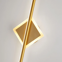 Goldene LED-Wandleuchte, modernes Design, quadratische Form, energiesparend, Innenbeleuchtung.