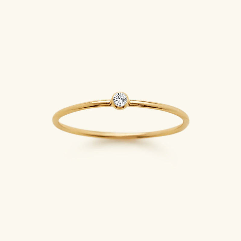 Goldener Ring mit Diamant, minimalistisches Design, eleganter Schmuck, Verlobungsring, Damen.