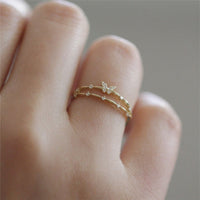 Goldener Schmetterling-Ring, zartes Design, Damen-Schmuck, eleganter Stil, modisches Accessoire.