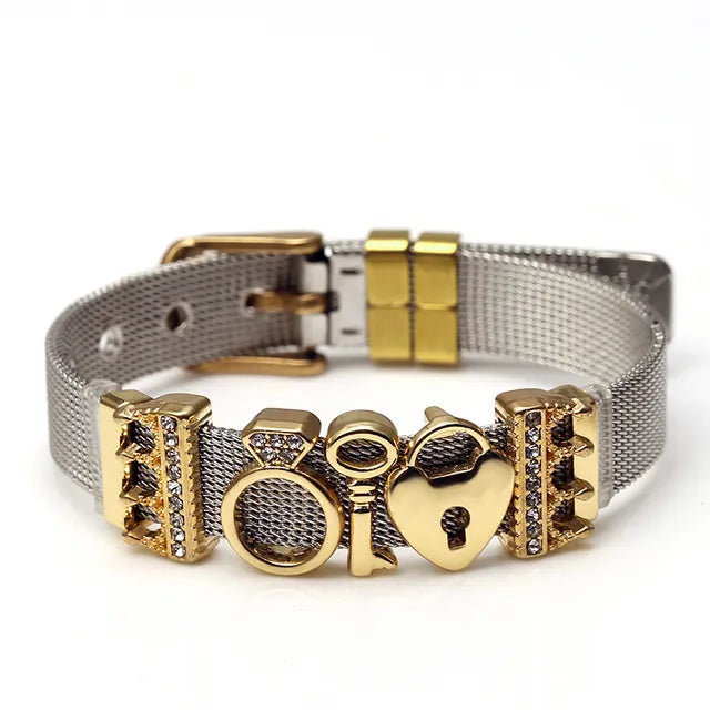 Goldenes Armband mit Herz- und Schlüsseldesign, Edelstahl, verstellbar, modisch, Damenaccessoire.