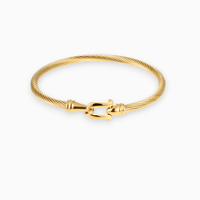 Goldenes Armband mit Kordeldesign und Hakenverschluss, eleganter Schmuck für Damen.