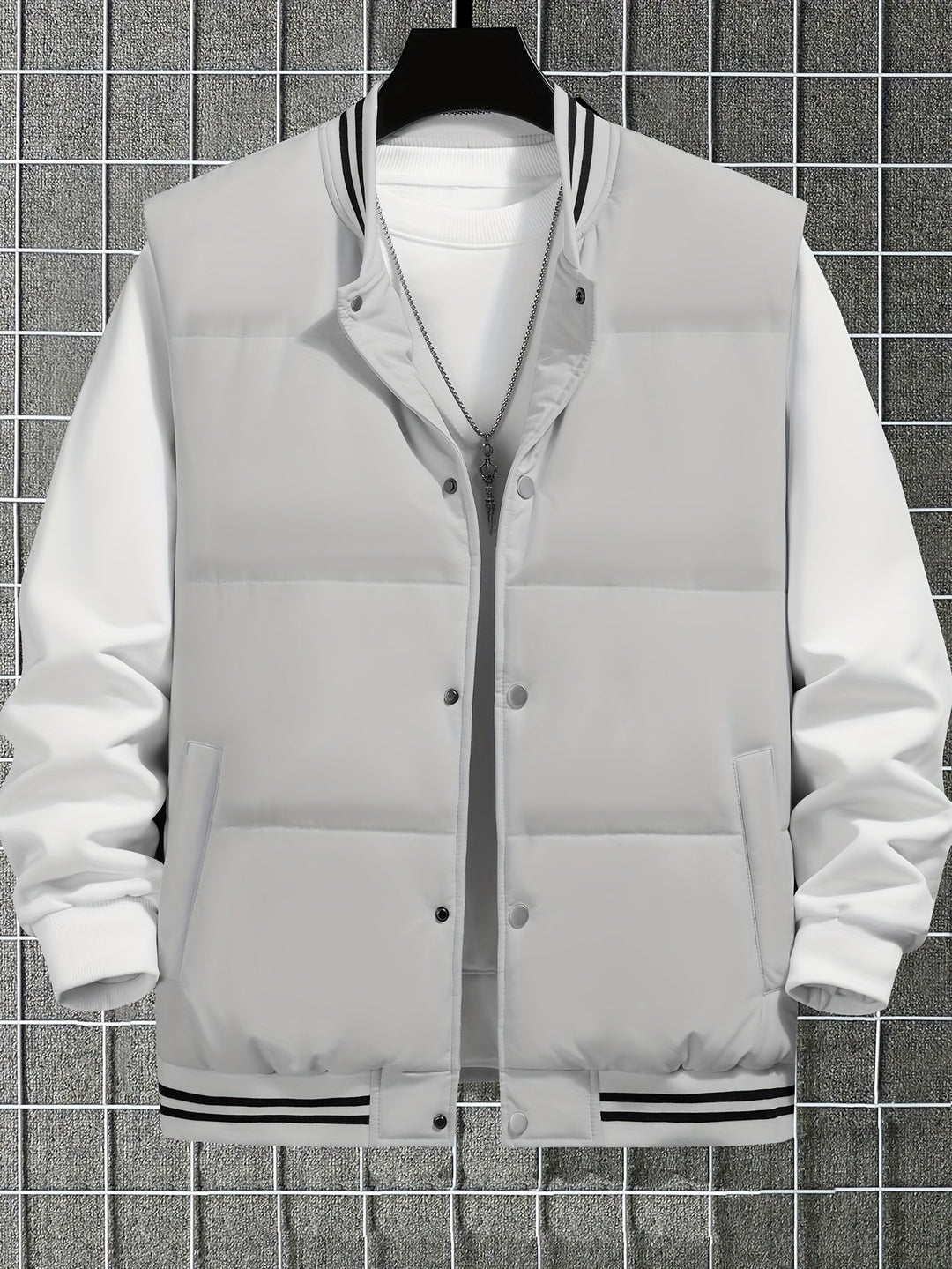 Graue Herren-Bomberjacke, gesteppt, mit schwarzen Streifen, modisch, warm, Winterbekleidung.