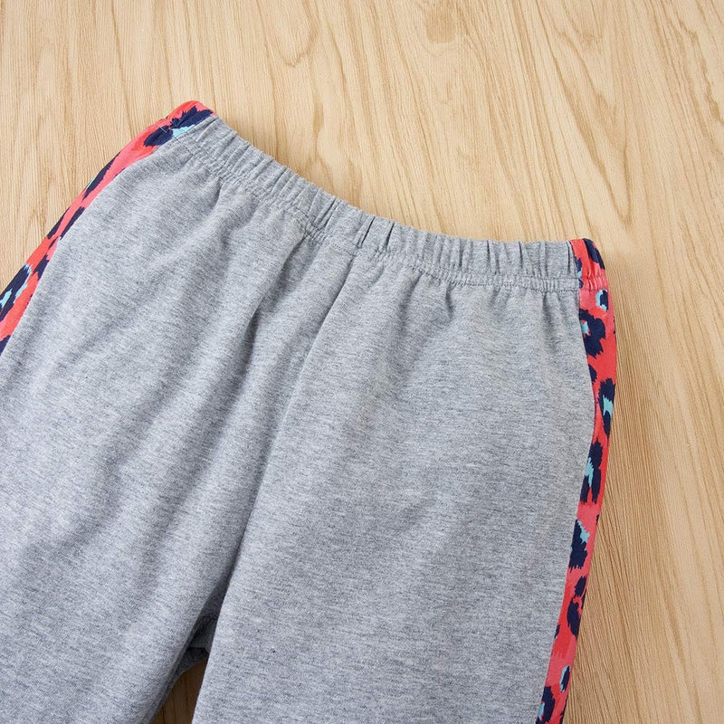 Graue Jogginghose mit bunten Seitenstreifen, Baumwolle, bequem, Freizeitmode, Damenbekleidung.