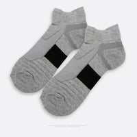 Graue Sportsocken aus Baumwolle, atmungsaktiv, knöchelhoch, für Herren und Damen.