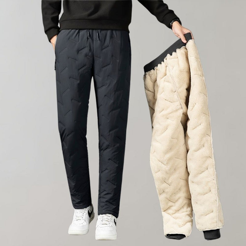 Schwarze Herren-Winterhose mit Fleece-Futter, warm, bequem, modisch, ideal für kaltes Wetter.