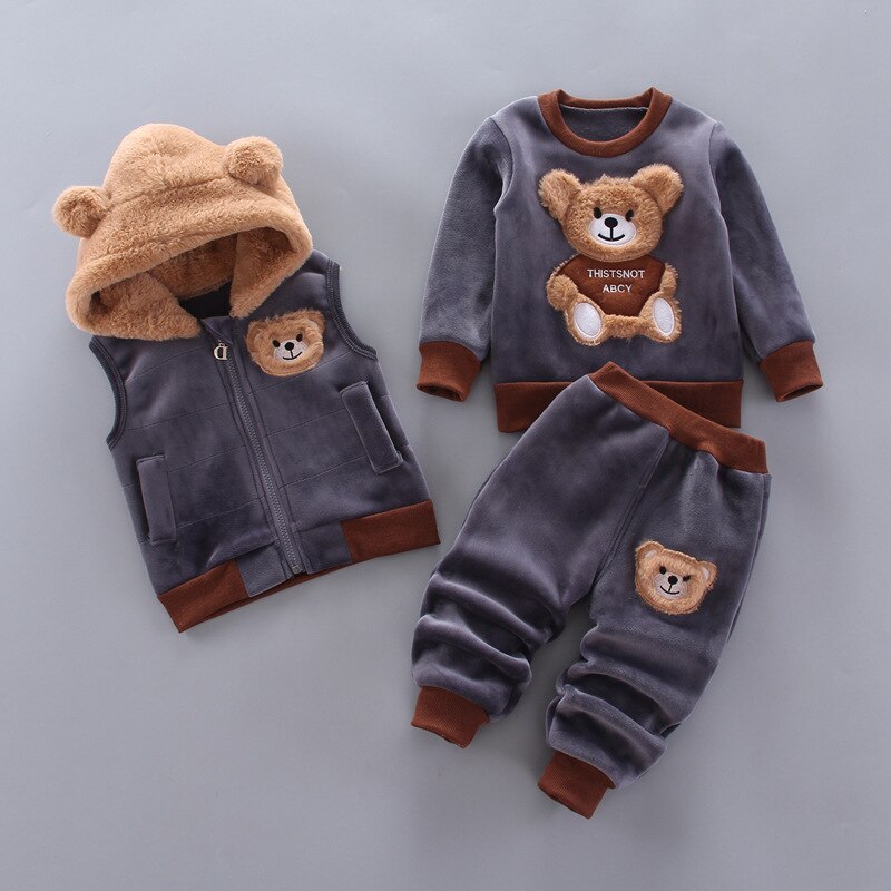 Graues Kinder-Set mit Bärenmotiv, Kapuzenweste, Pullover, Hose, Plüschstoff, warm, modisch.