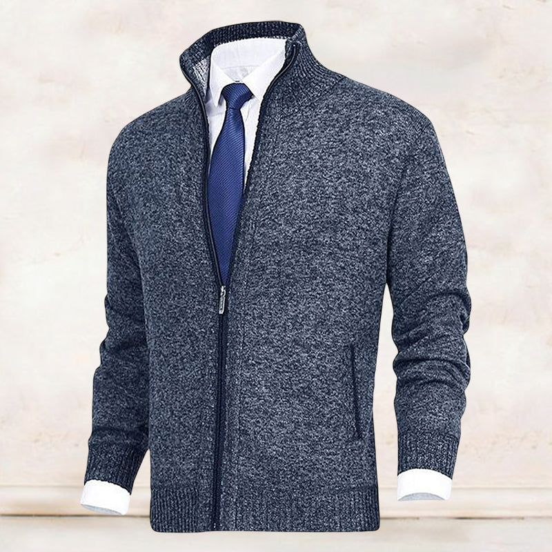 Grauer Herren-Strickjacke mit Reißverschluss, eleganter Stil, ideal für Business-Outfits.