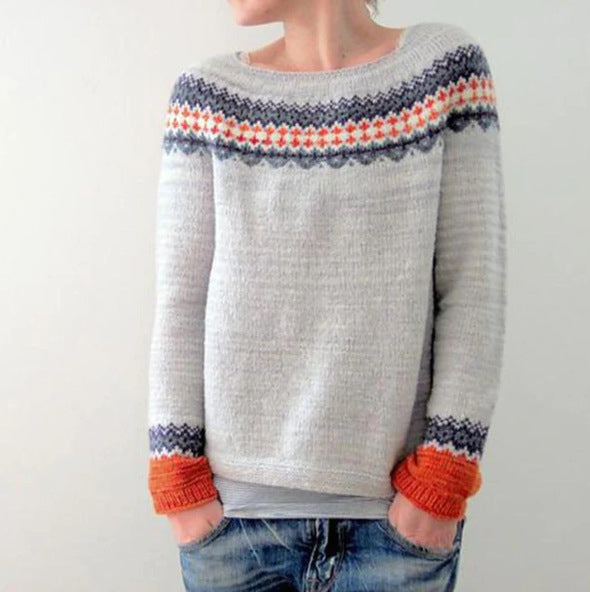 Grauer Strickpullover mit buntem Norwegermuster, Damenmode, lässiger Stil, Herbst/Winter.