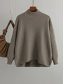Grauer Strickpullover Damen, Oversize, Rippstrick, Herbstmode, gemütlich, modisch, elegant.