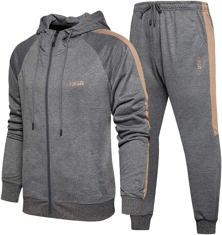 Grauer Herren-Trainingsanzug mit Kapuze, Reißverschluss und beigen Streifen, Sportbekleidung.