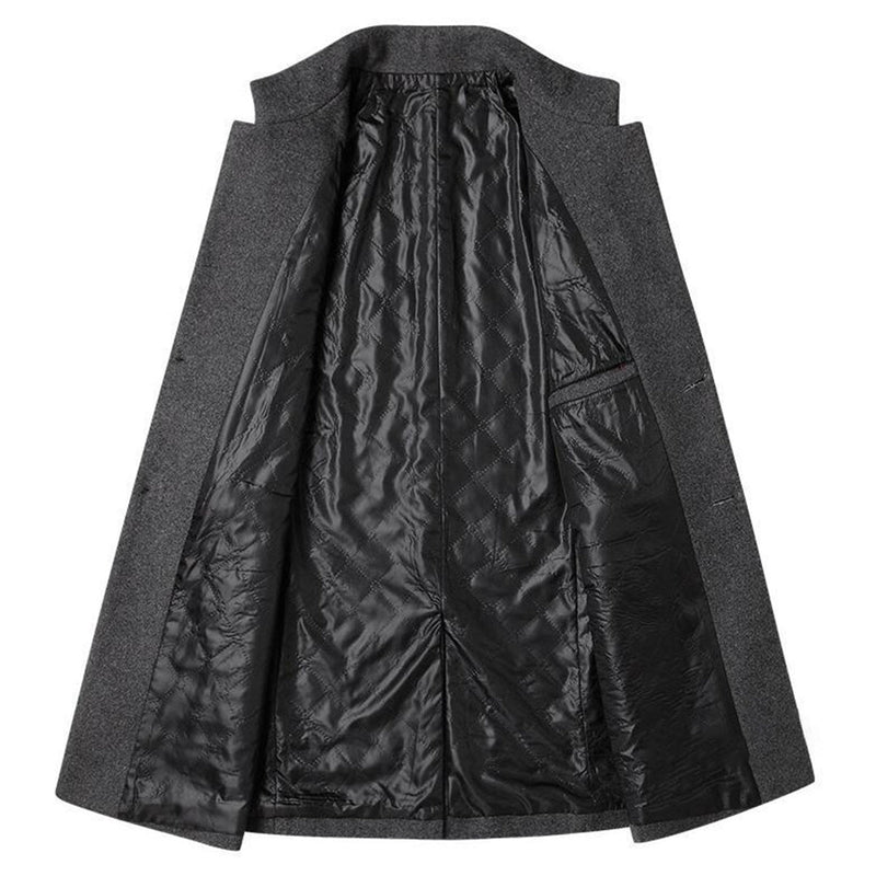 Grauer Herrenmantel aus Wolle, geöffnet, mit schwarzem Innenfutter, elegantes Design.