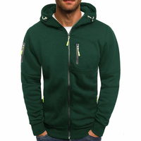 Dunkelgrüner Herren-Hoodie mit Reißverschluss, Kapuze und Taschen, sportlich, bequem.