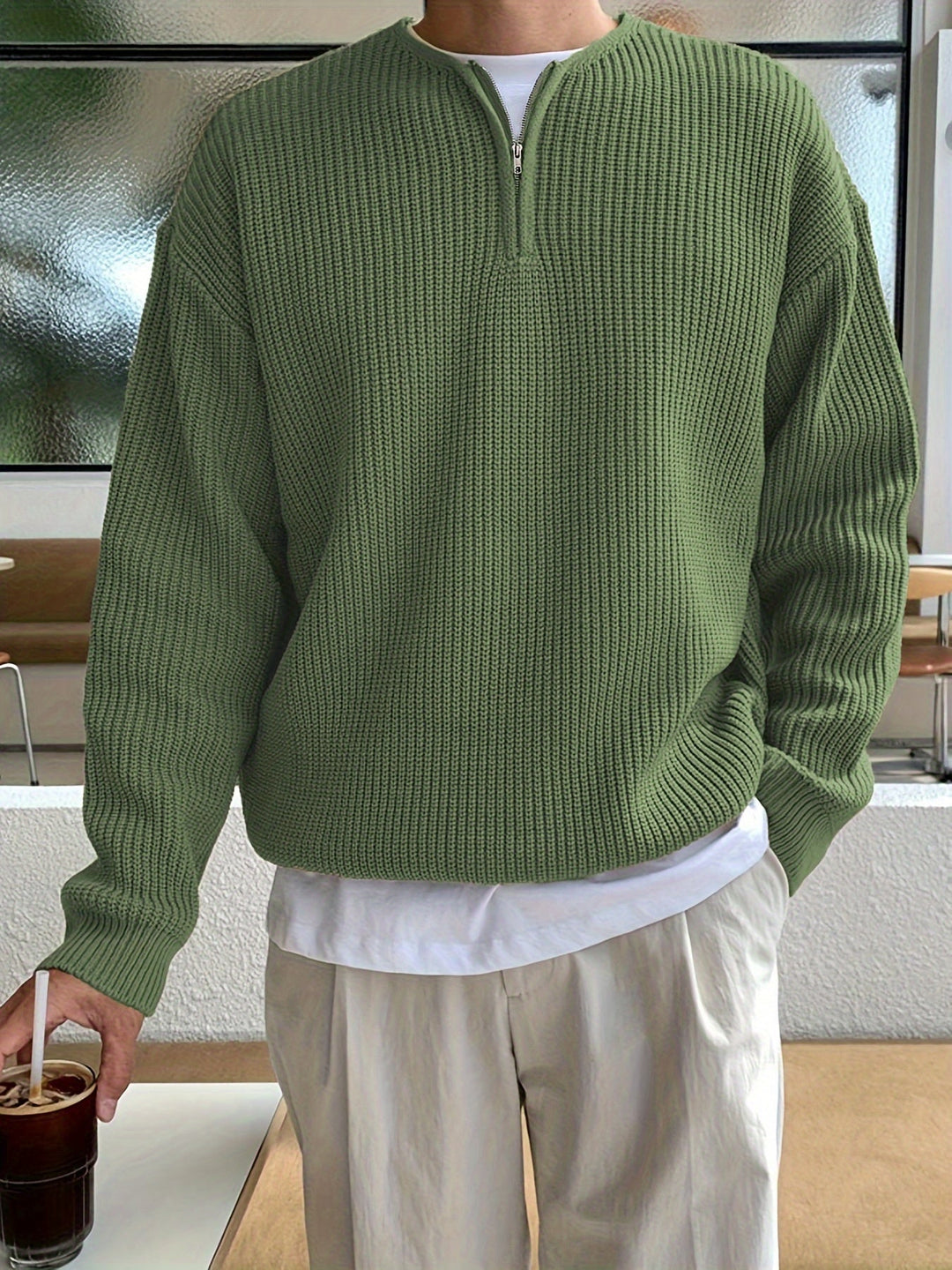 Grüner Strickpullover mit Reißverschluss, Herrenmode, lässig, Baumwolle, Herbstkleidung.