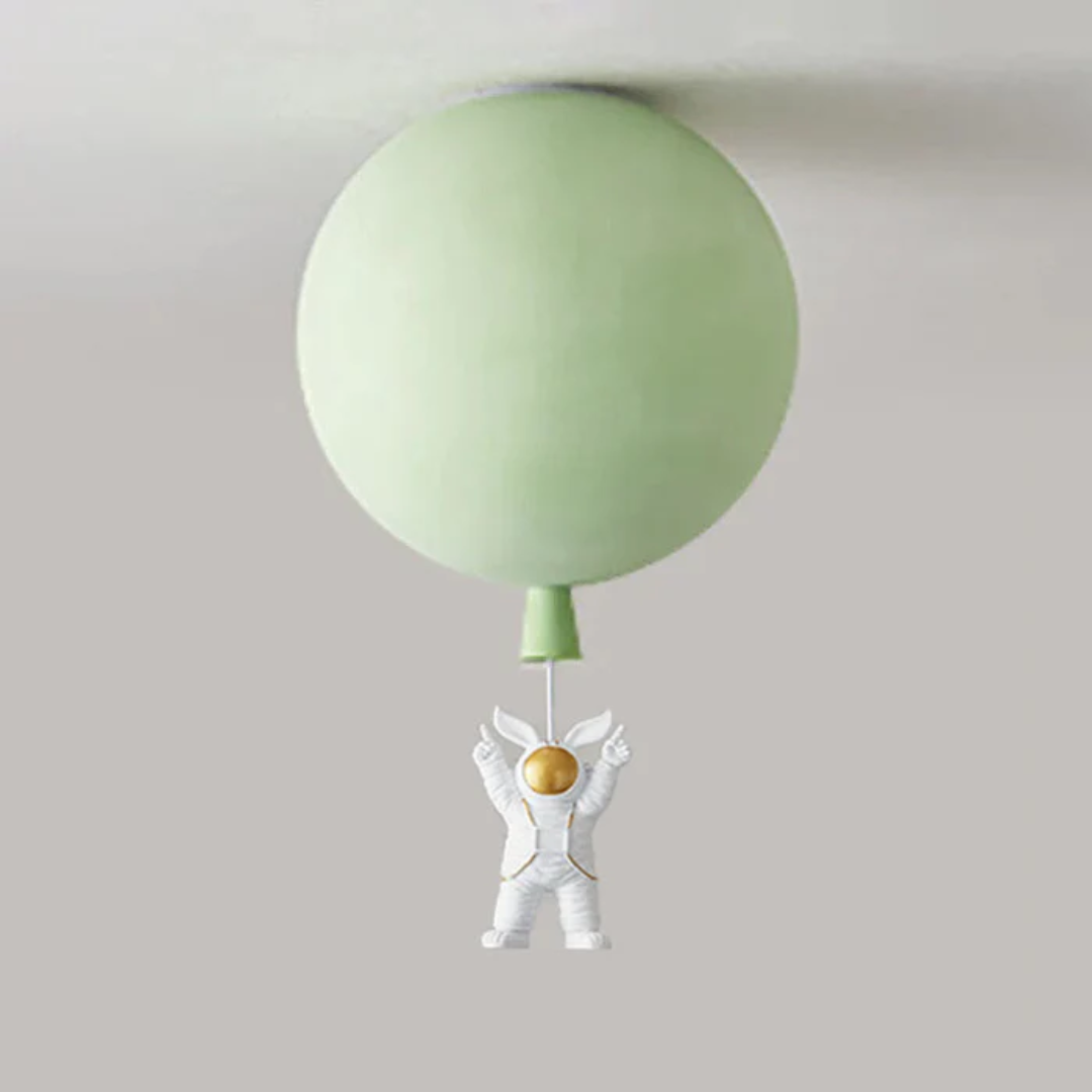 Grüne Deckenlampe mit Astronauten-Anhänger, modernes Design, Kinderzimmer-Dekoration.