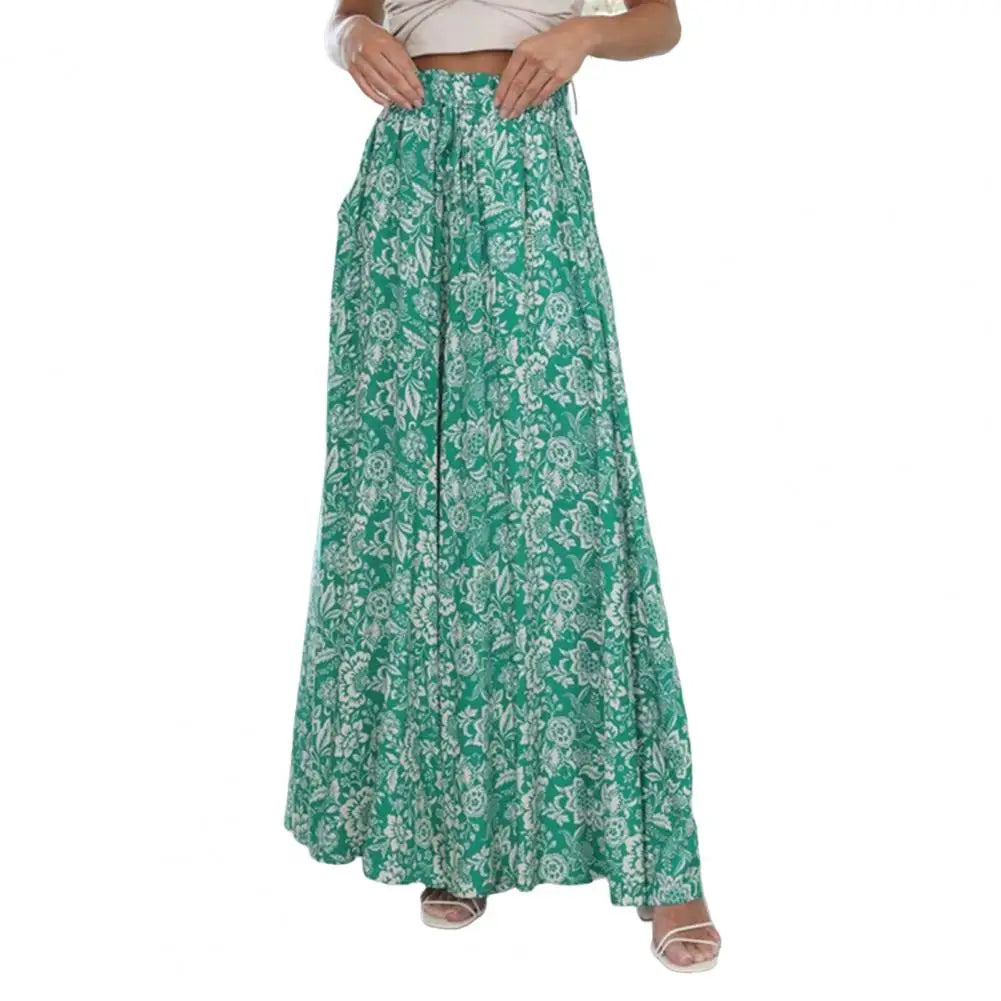 Grüne Damenhose mit Blumenmuster, weites Bein, Sommermode, bequem, elegant, Freizeitkleidung.