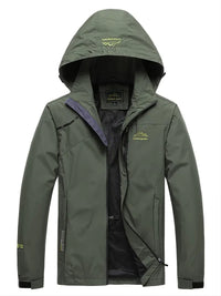 Grüne Outdoorjacke mit Kapuze, wasserdicht, atmungsaktiv, ideal für Wandern und Trekking.