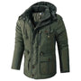 Grüne Herren-Winterjacke mit Kapuze, warm gefüttert, Outdoor, modisch, robust.