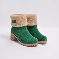 Grüne Damen-Winterstiefel aus Wildleder mit Fellfutter und Blockabsatz.