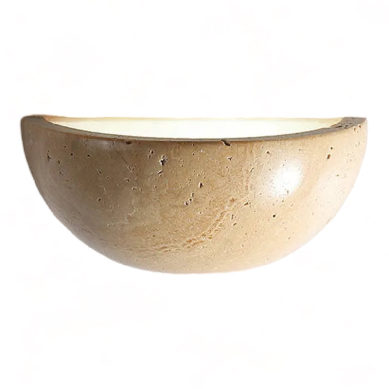 Halbrunde, beige Steinschale, dekorativ, Naturstein, modernes Design, Inneneinrichtung.