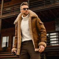 Herren Winterjacke braun, gefüttert, modisch, warm, mit Fellkragen, ideal für kalte Tage.