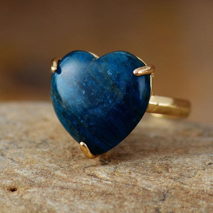 Herzförmiger blauer Edelsteinring, Labradorit, goldene Fassung, verstellbar, Schmuck.