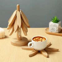 Holzuntersetzer Set, natur, mit Kaffeetasse, dekorativ, umweltfreundlich, modernes Design.