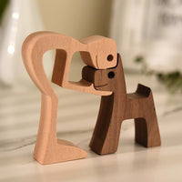 Holzfiguren Mensch und Hund, minimalistisch, Naturholz, Dekoration, modernes Design, Wohnzimmer.