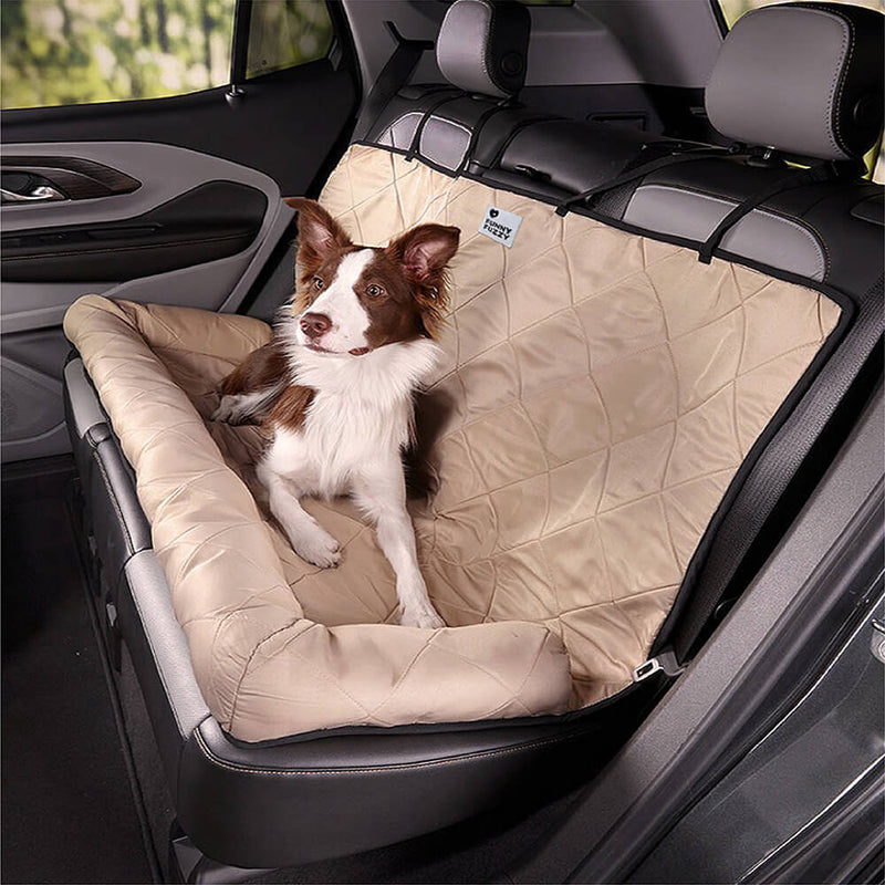 Hundebett Autositzbezug beige, wasserdicht, für Rückbank, mit Hund, Autoreise Zubehör.